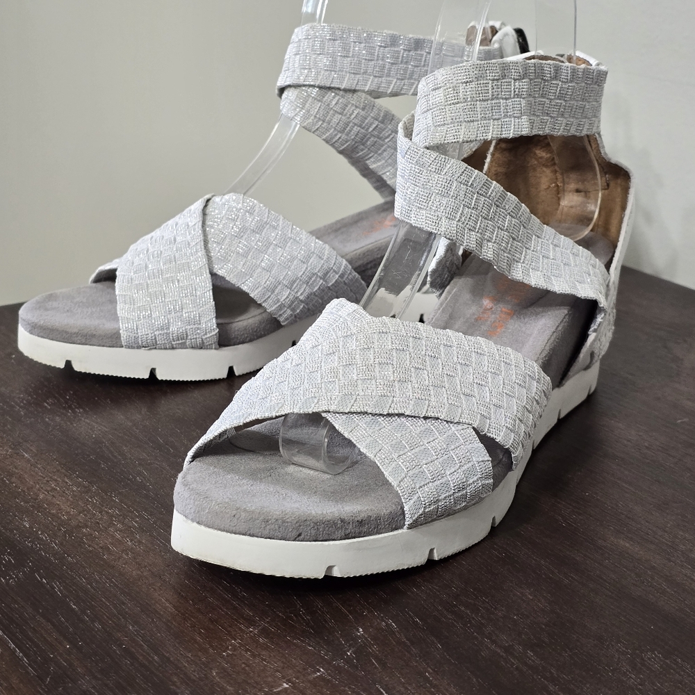 Bernie Mev. New York Honesty Sandals Women's Size 38 EUR/7.5 US - Picture 4 of 10